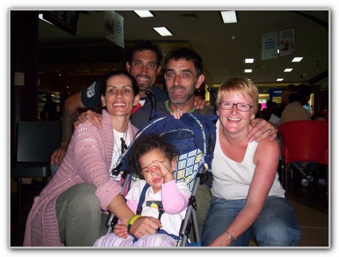 LJ FJ Stuart Karen and Ebz at Airport Feb 17th 2007 1